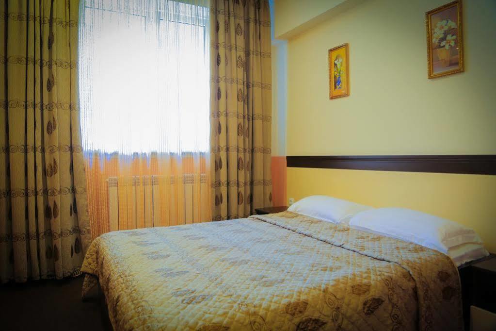 Mildom Express Hotel Almaty Luaran gambar